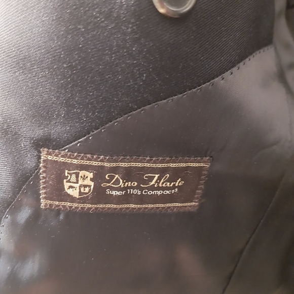 Peak Lapel Spier & Mackay Suit - Picture 8 of 9